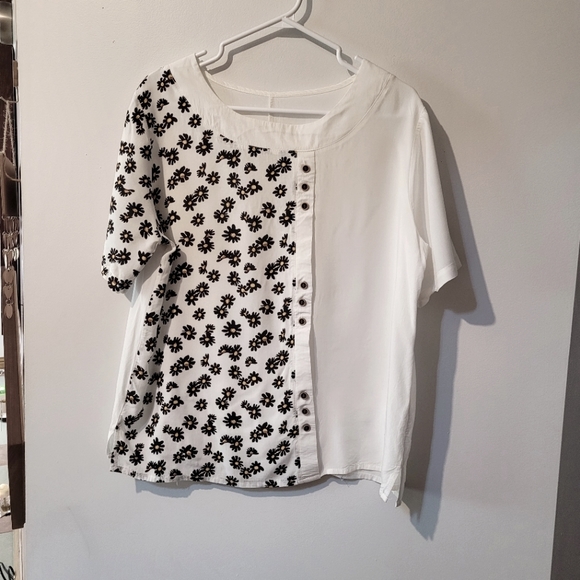 Ladies summer short sleeved blouse XL - Picture 1 of 6